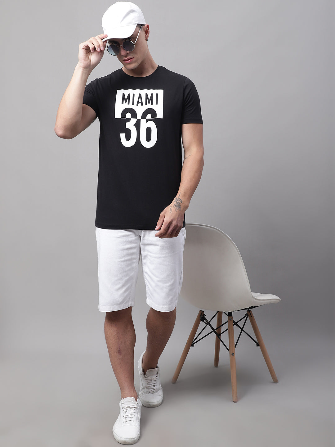 DOOR74 MENS MIAMI PRINTED BLACK COLOR REGULAR FIT TSHIRT image 5