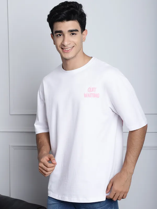 White Cotton Printed Oversized T-Shirt For Men - Image 4