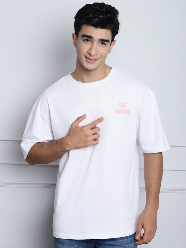 White Cotton Printed Oversized T-Shirt For Men - Image 5