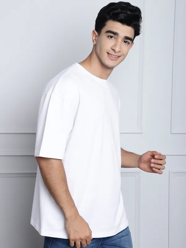 White Cotton Printed Oversized T-Shirt For Men - Image 3