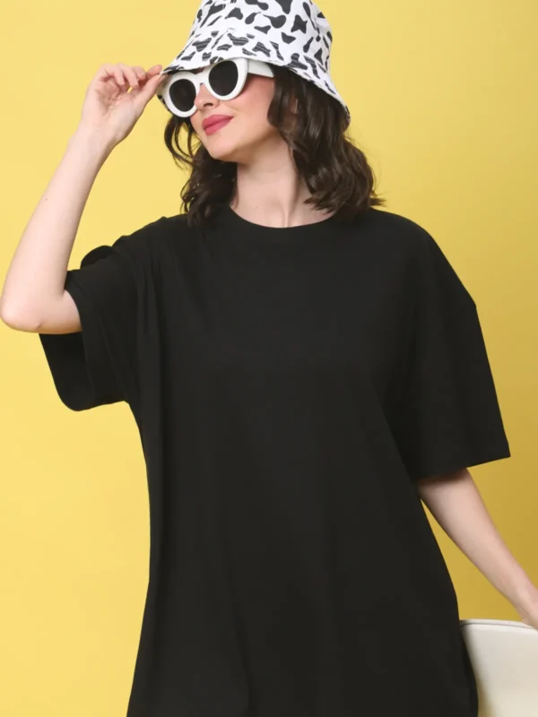 Black Cotton Solid Oversized Round Neck T-Shirt For Women