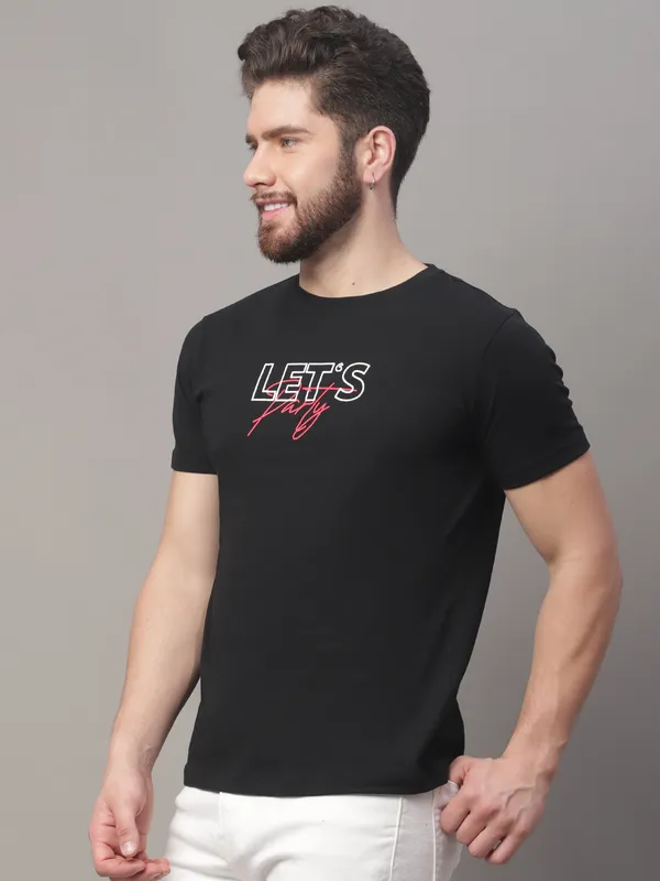 Black Cotton Printed Regular Fit T-Shirt For Men - Image 4
