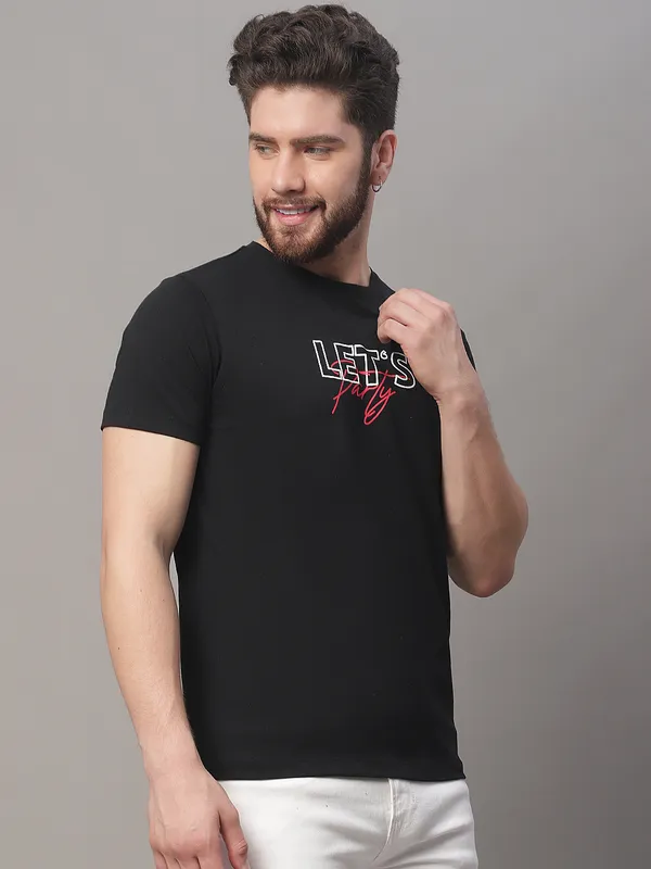 Black Cotton Printed Regular Fit T-Shirt For Men - Image 3