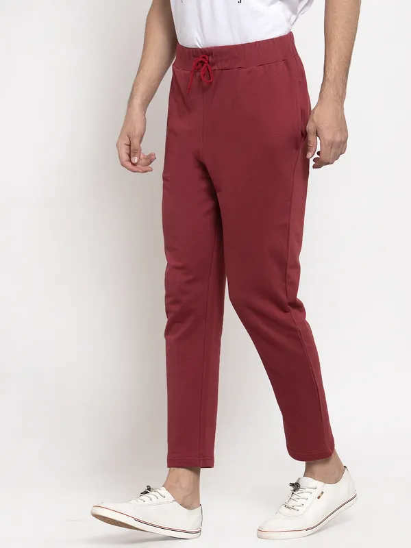 Maroon Cotton Solid Jogger For Men - Image 4