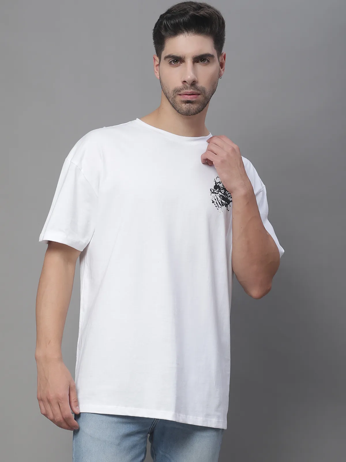White Cotton Printed Oversized T-Shirt For Men - Image 3
