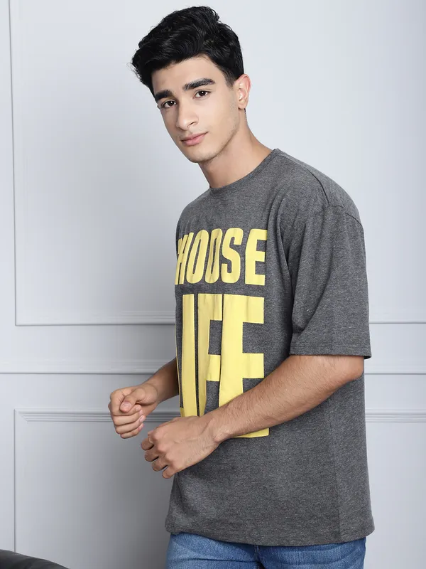 Dark Grey Cotton Printed Oversized T-Shirt For Men - Image 4