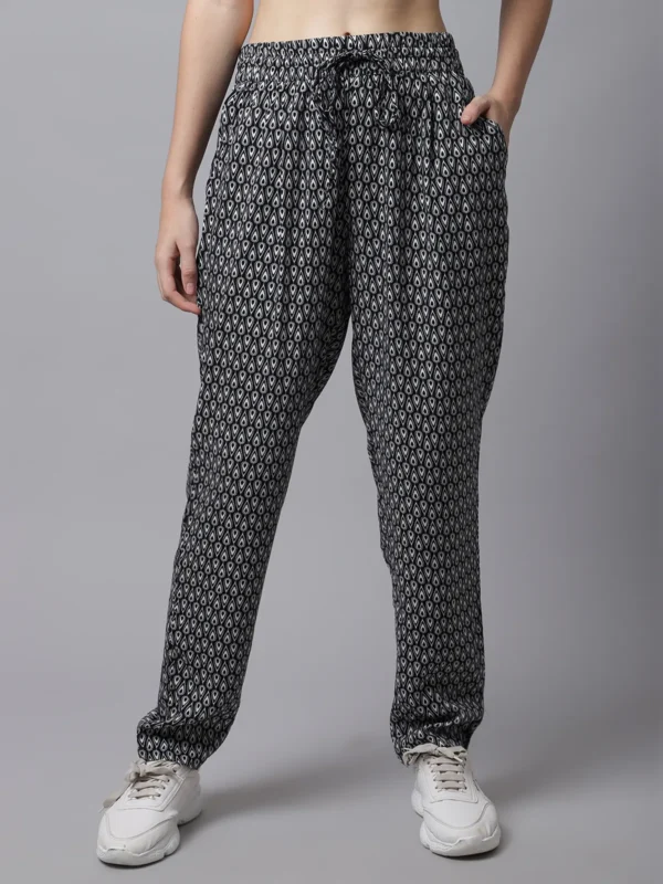 Black Cotton Printed Joggers For Women