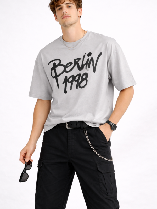 BERLIN OVERSIZED FIT TSHIRT